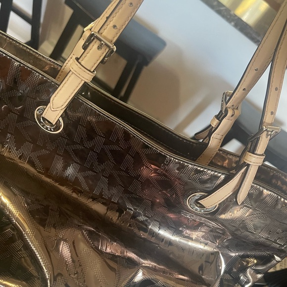 Michael Kors - Picture 3 of 5